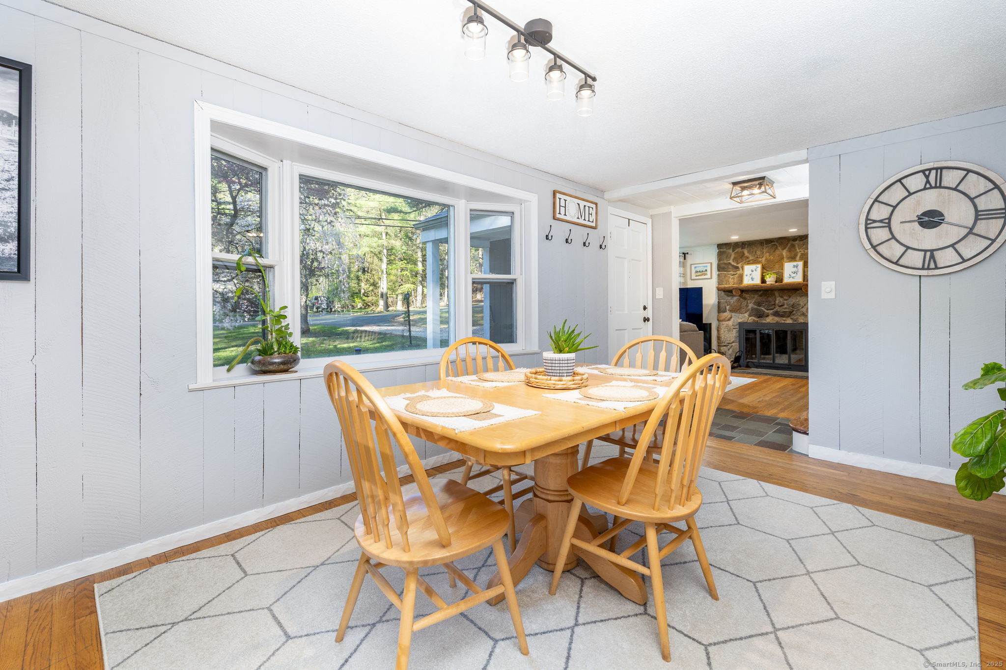 21 Old Meadow Plain Road, Simsbury, Connecticut image 3