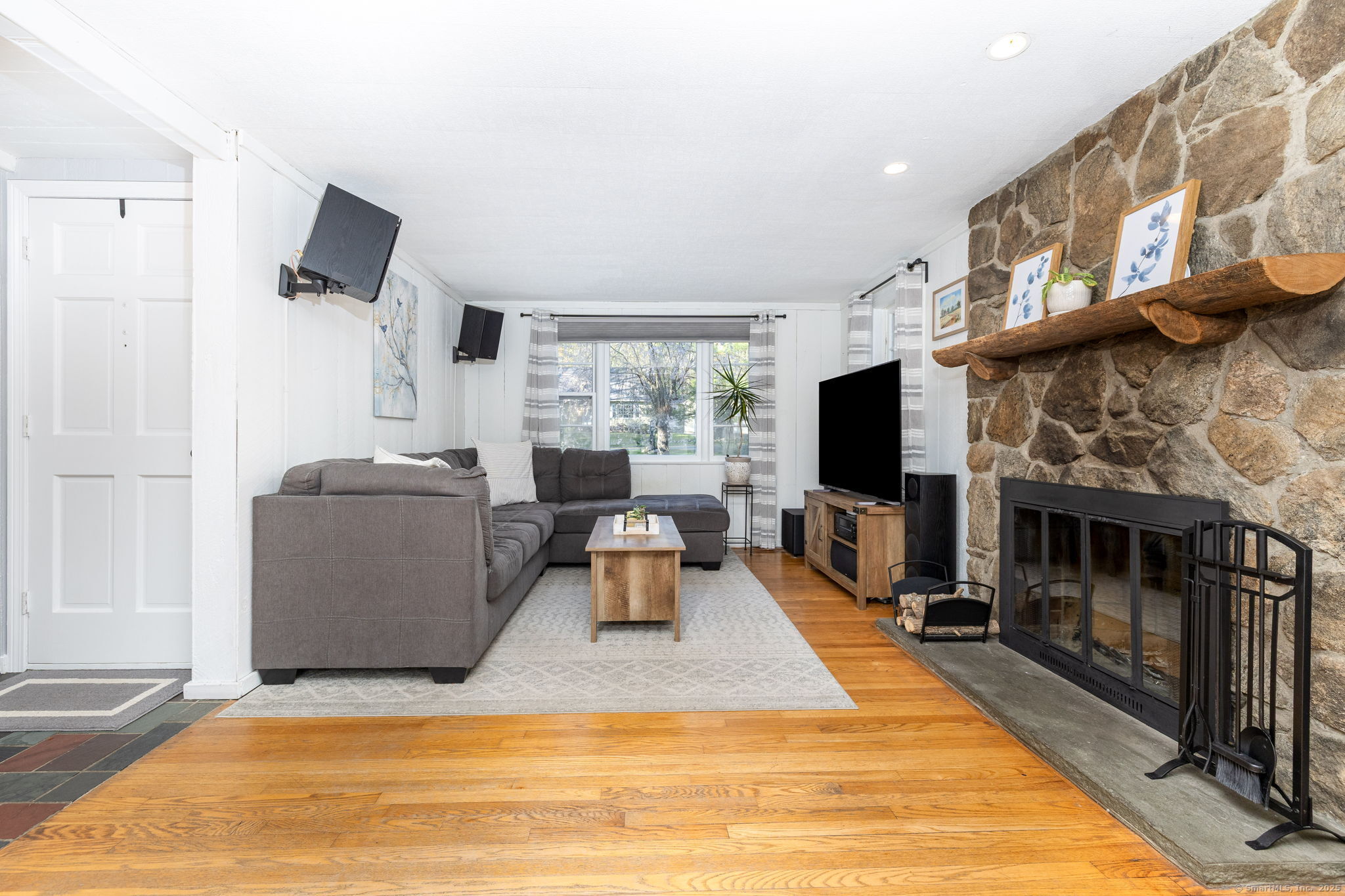 21 Old Meadow Plain Road, Simsbury, Connecticut image 6