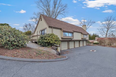 A home in Southbury