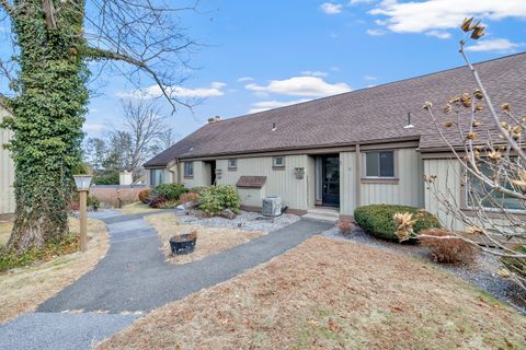 A home in Southbury