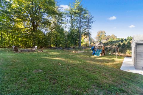 Tiny photo for 650 Evergreen Avenue, Hamden, CT 06518 (MLS # 24135304)