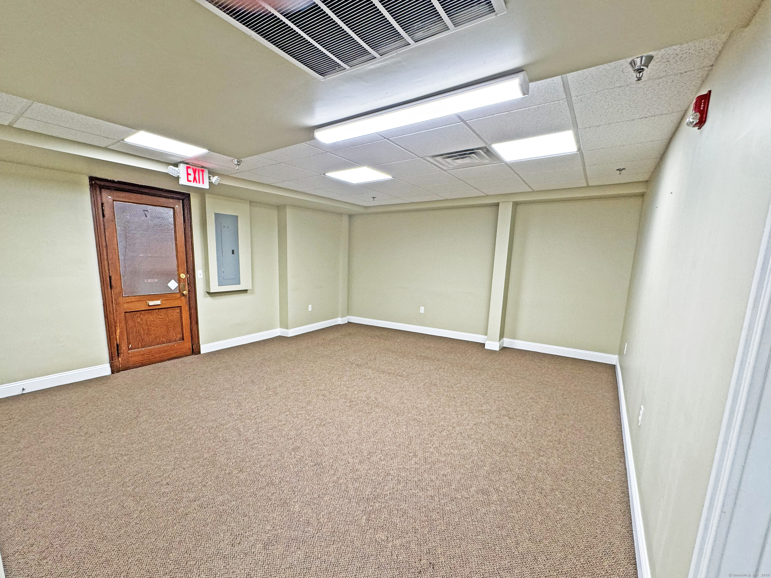 17 Elizabeth Street E-2