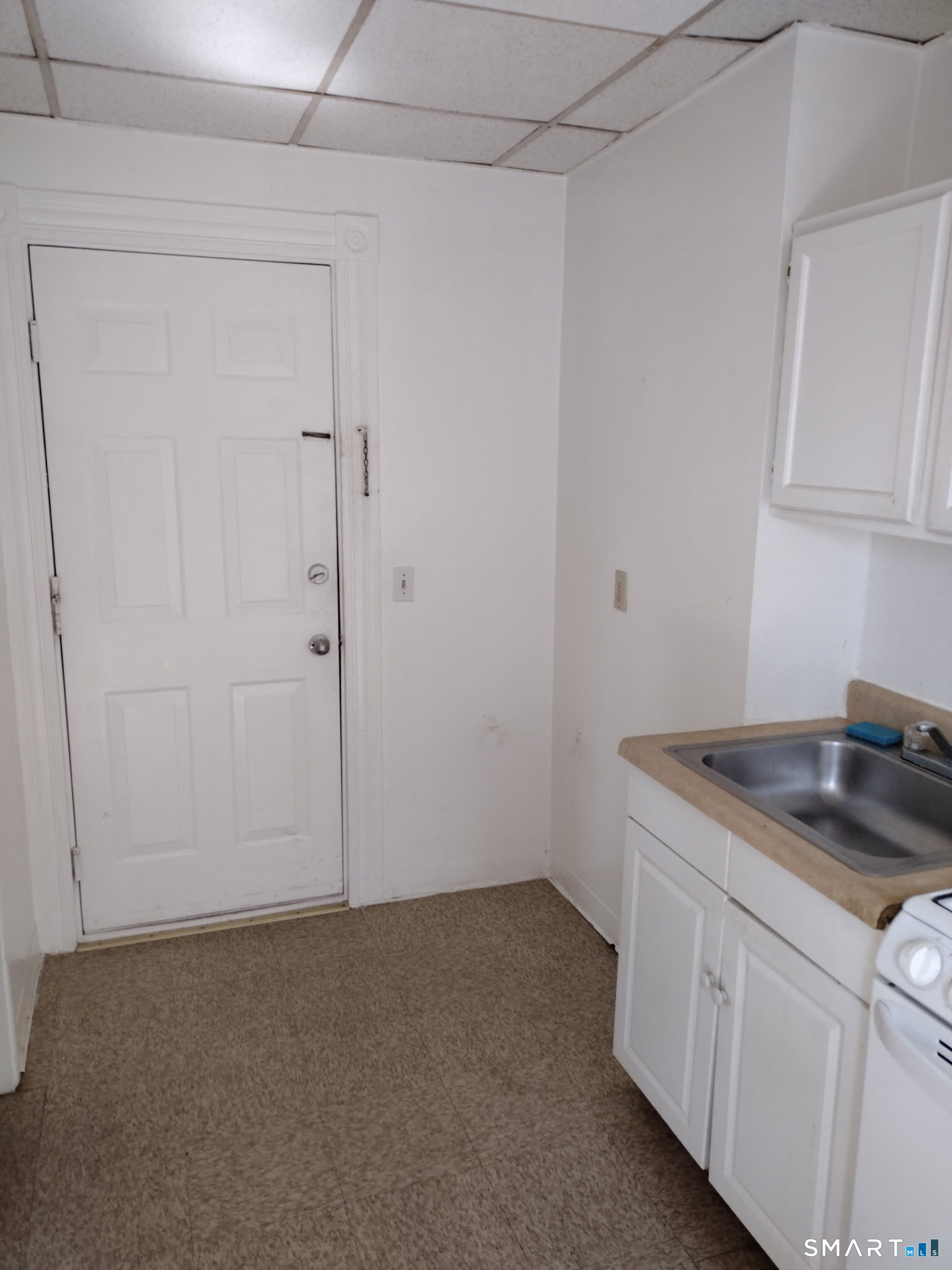 Waterbury, Connecticut 06705, United States, 10 Bedrooms Bedrooms, ,8 BathroomsBathrooms,Residential,Active,255256