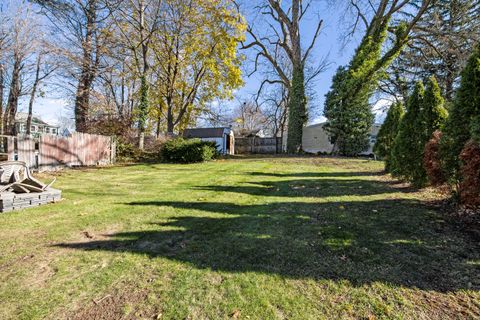 Tiny photo for 180 S Whittlesey Avenue, Wallingford, CT 06492 (MLS # 24140907)