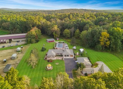 28 Cemetery Road Willington CT 06279
