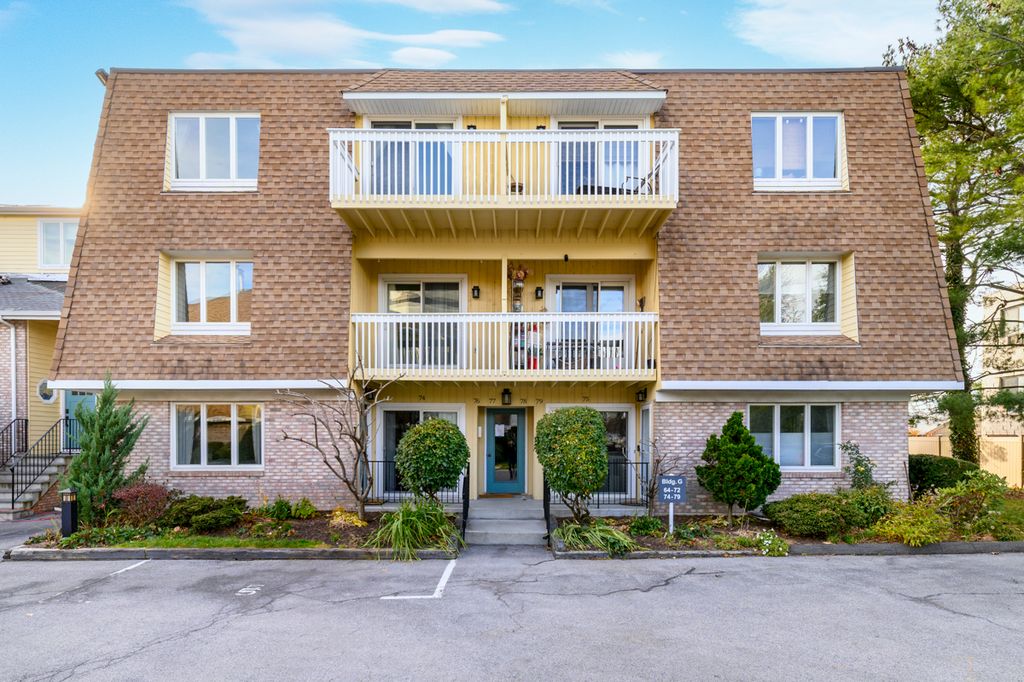 Photo of 61 Seaview Avenue #APT 76, Stamford, CT 06902 (MLS # 24140962)