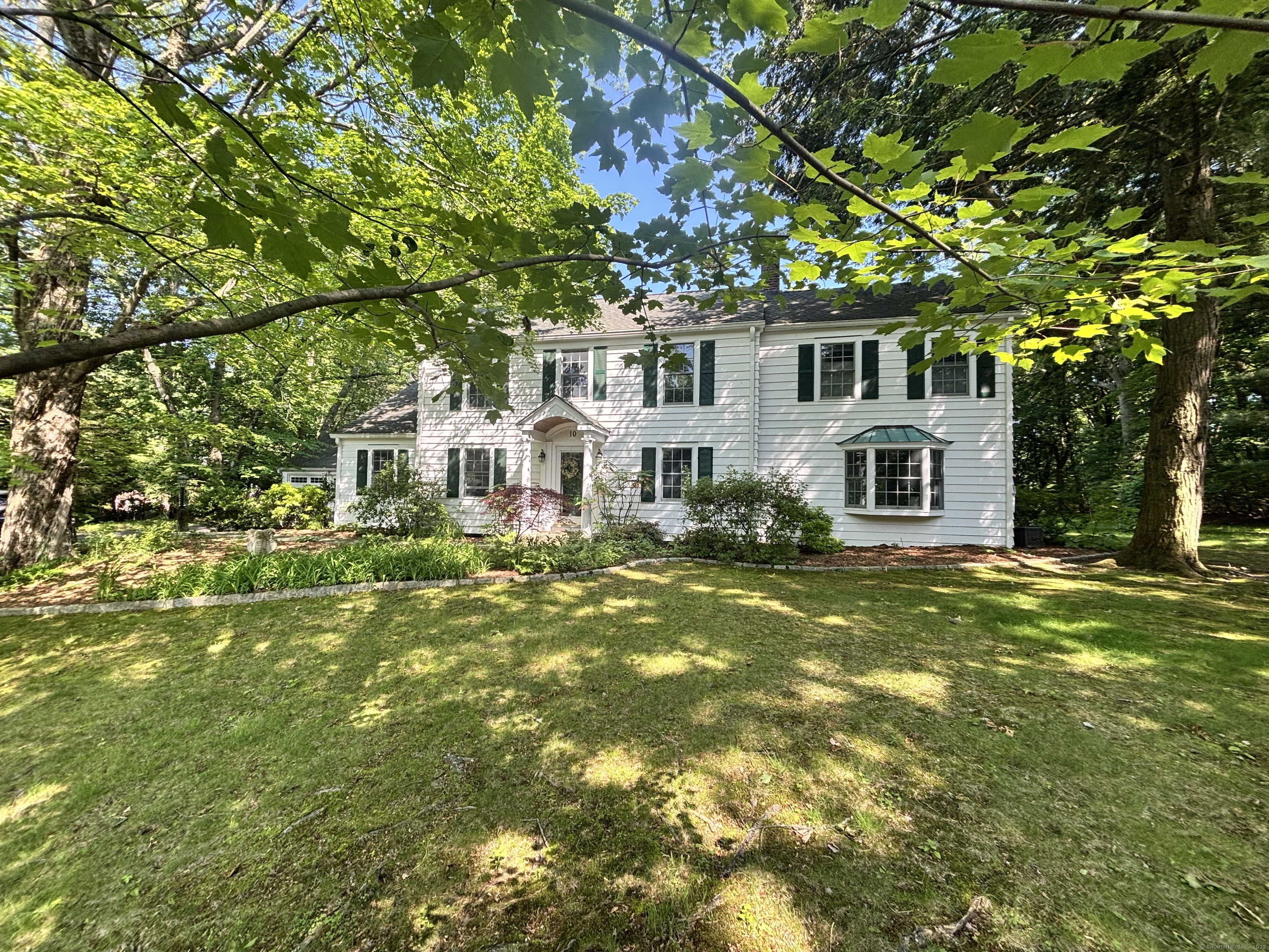Property for Sale at Riverview Drive, Norwalk, Connecticut - Bedrooms: 4 
Bathrooms: 3 
Rooms: 8  - $900,000