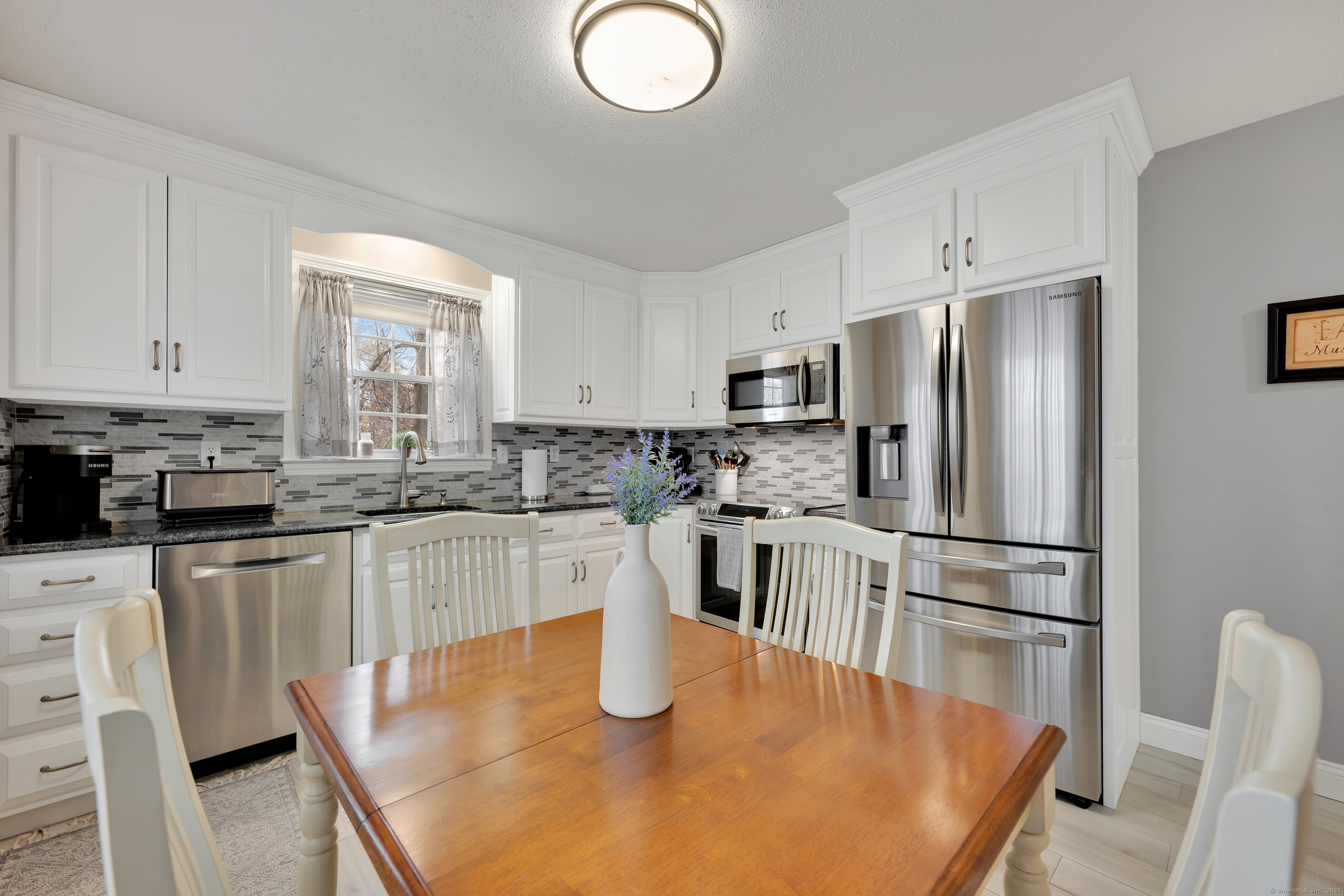 10 Highland Street, Bristol, Connecticut image 2
