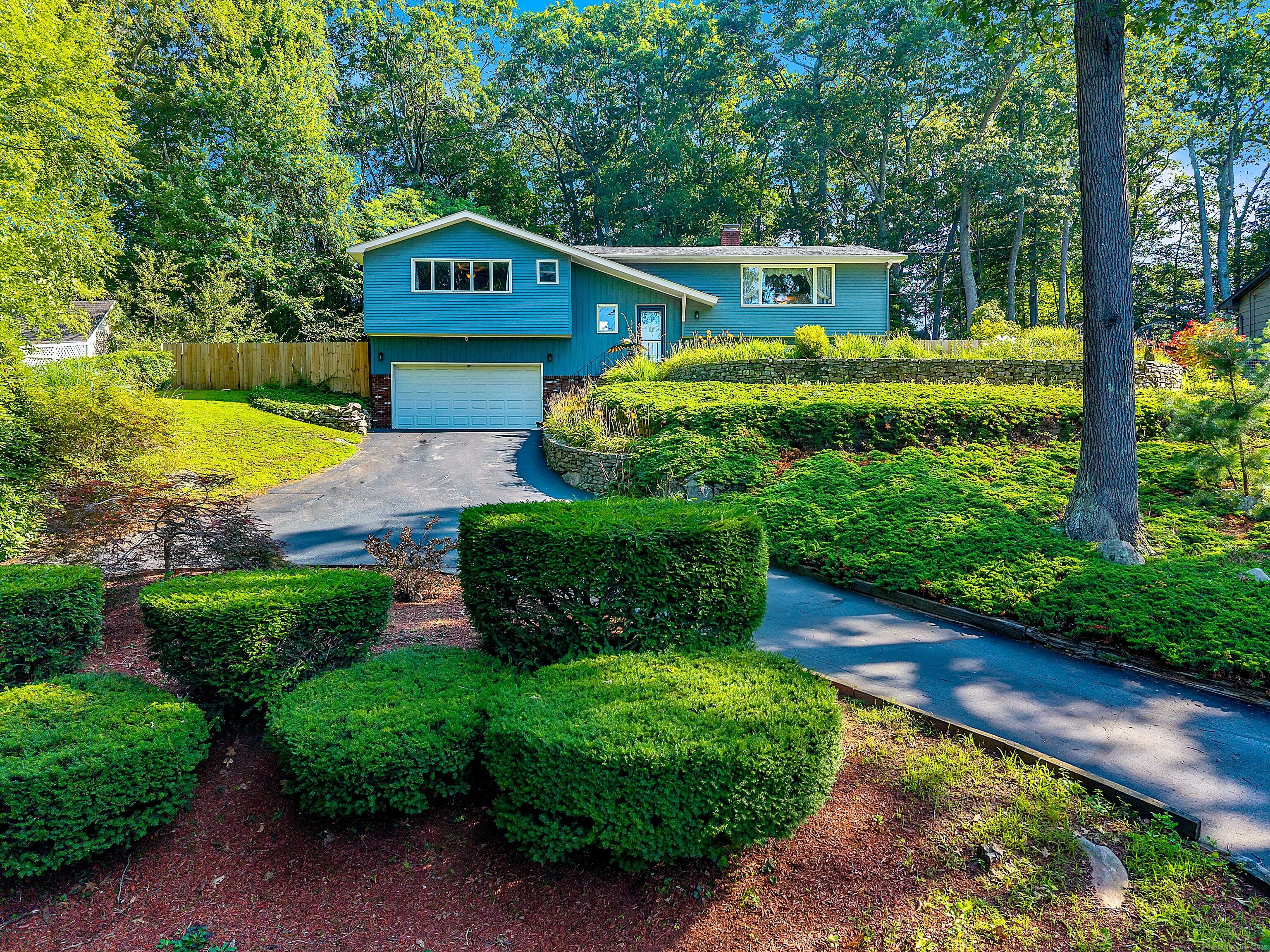 44 Overlook Road