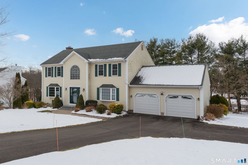 Photo of 10 Melissa Drive, North Haven, CT 06473 (MLS # 24146435)