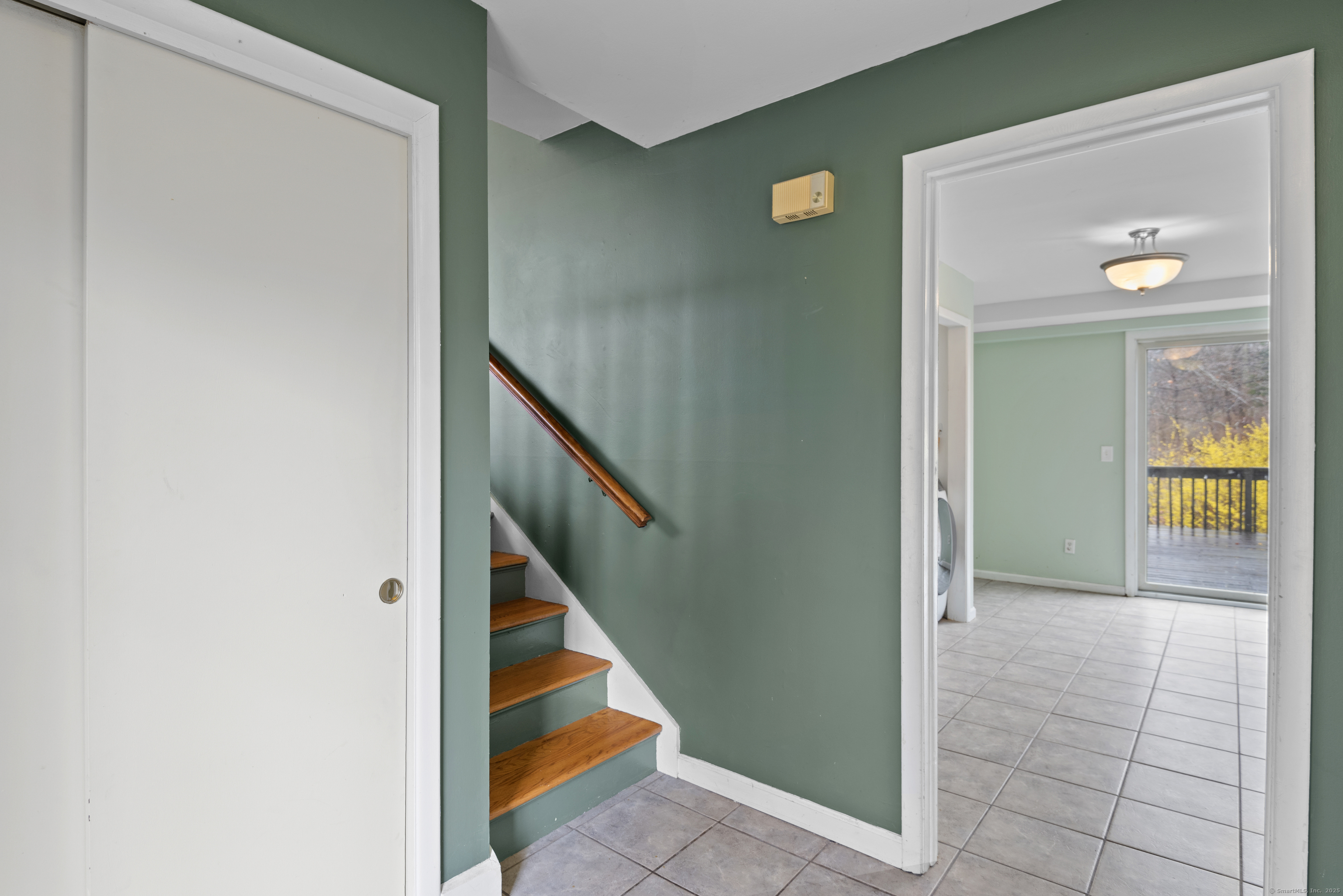 9 Pine Tree Drive, Branford, Connecticut image 37