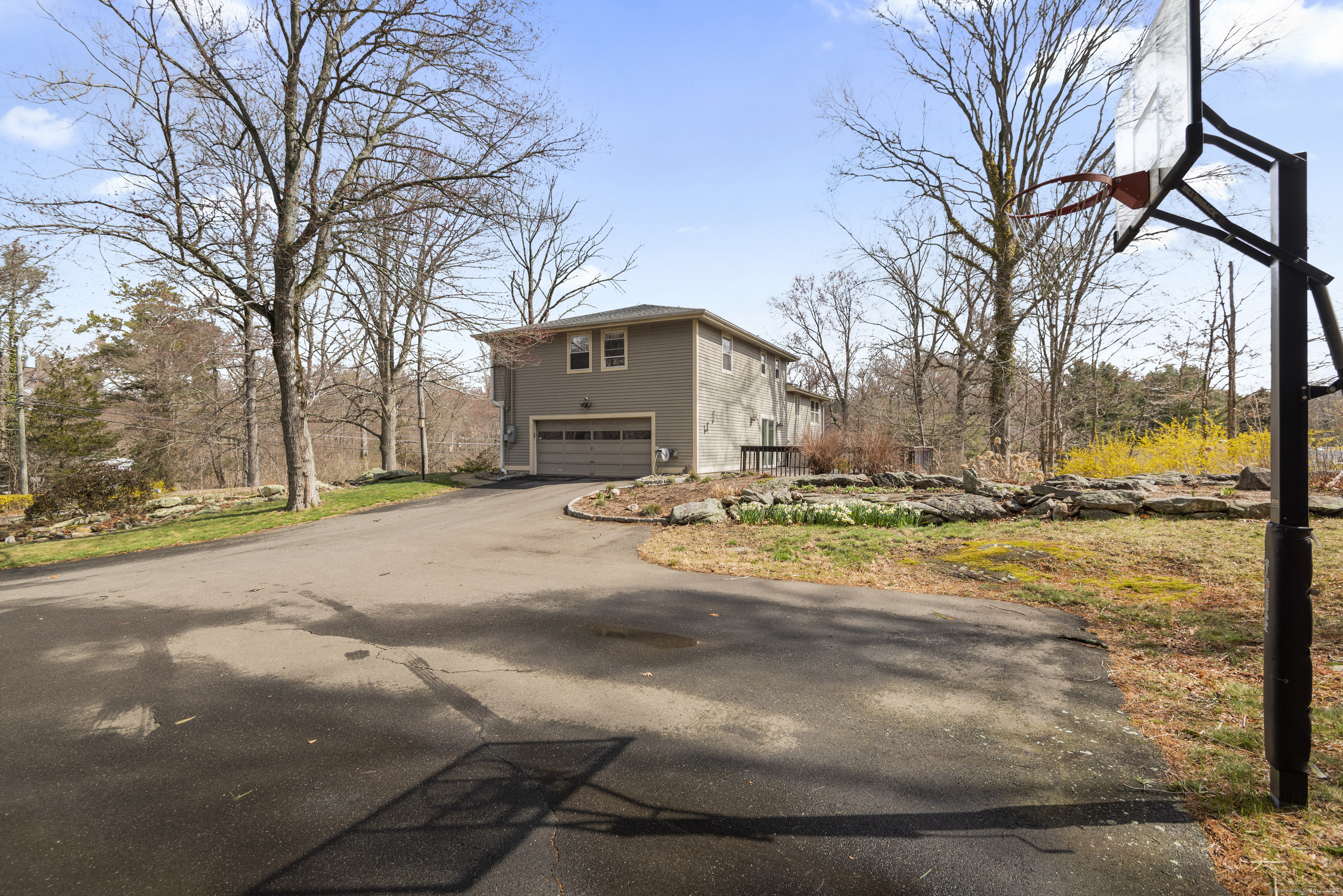 9 Pine Tree Drive, Branford, Connecticut image 4