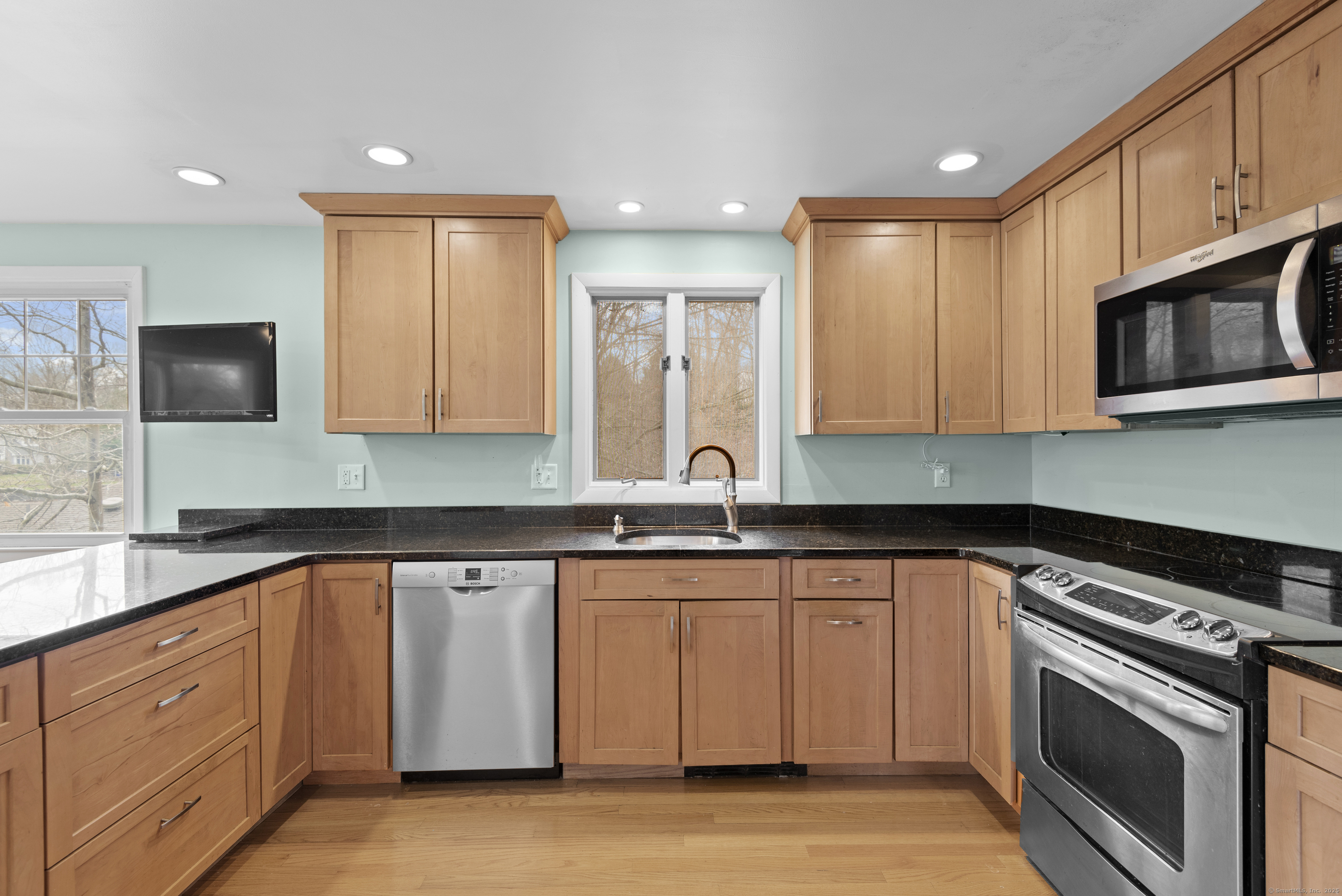 9 Pine Tree Drive, Branford, Connecticut image 10