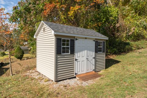 Tiny photo for 1 High Ridge Circle, Montville, CT 06382 (MLS # 24132342)