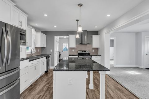Tiny photo for 1 High Ridge Circle, Montville, CT 06382 (MLS # 24132342)