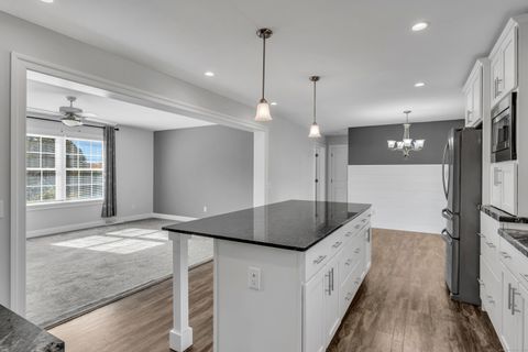 Tiny photo for 1 High Ridge Circle, Montville, CT 06382 (MLS # 24132342)
