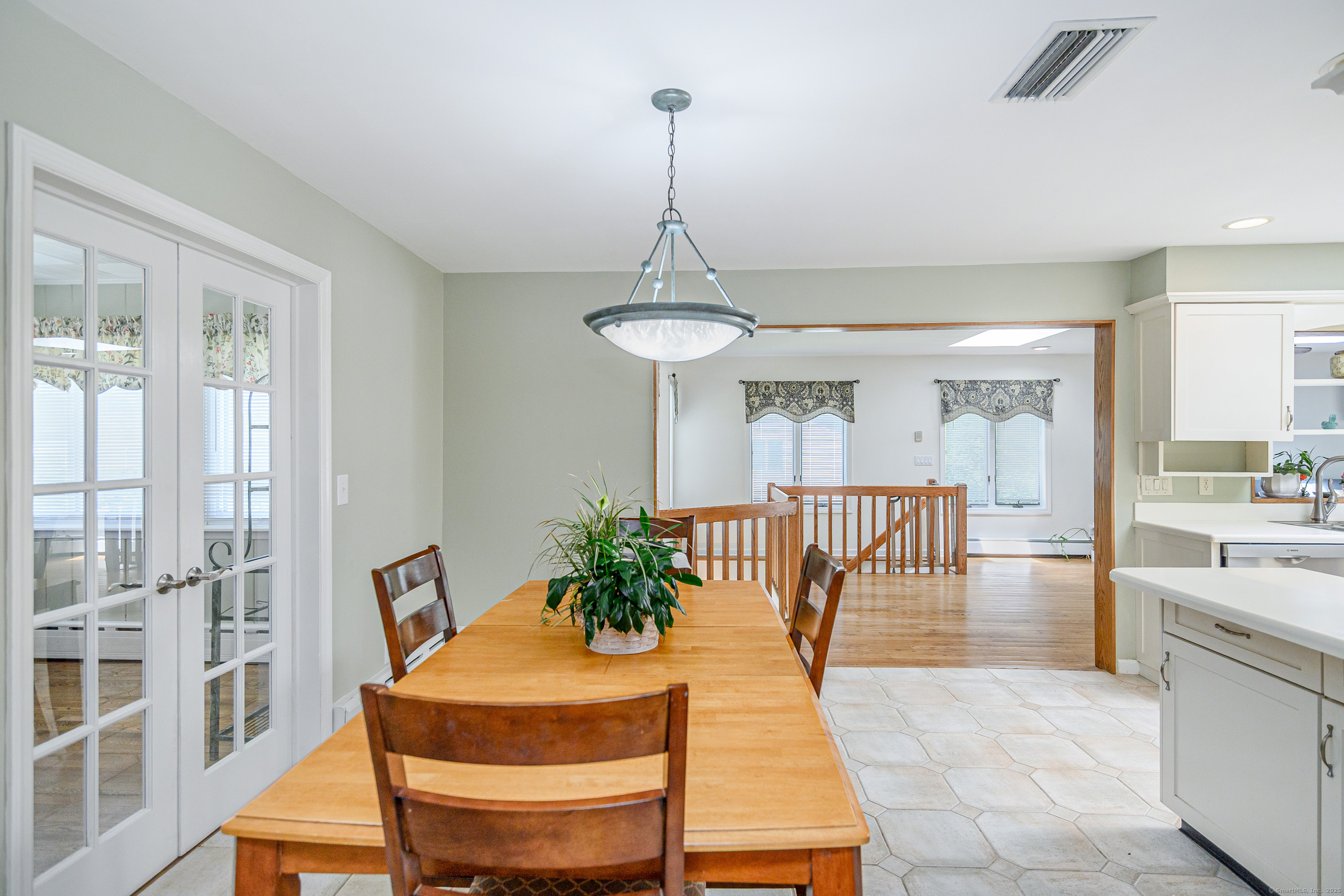 28 Sherry Lane, Danbury, Connecticut image 8