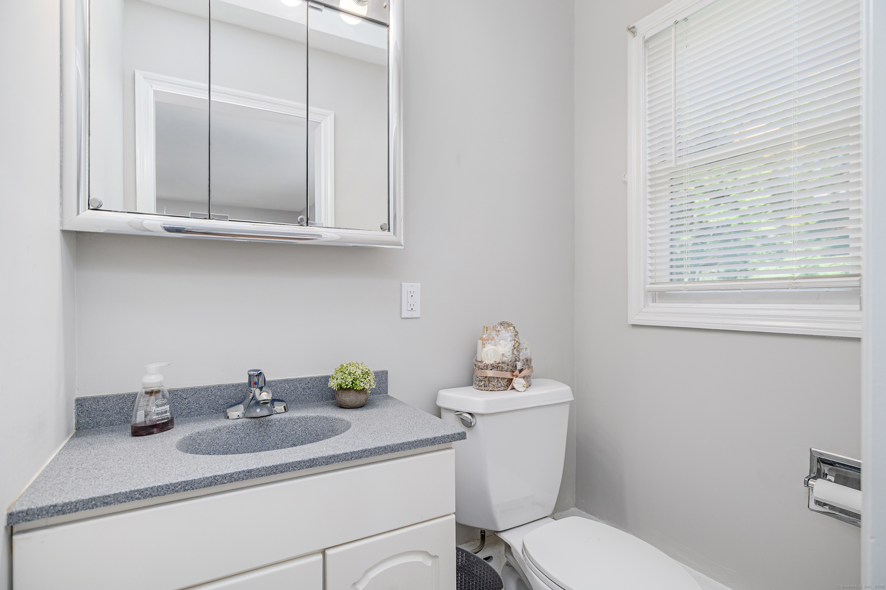28 Sherry Lane, Danbury, Connecticut image 22