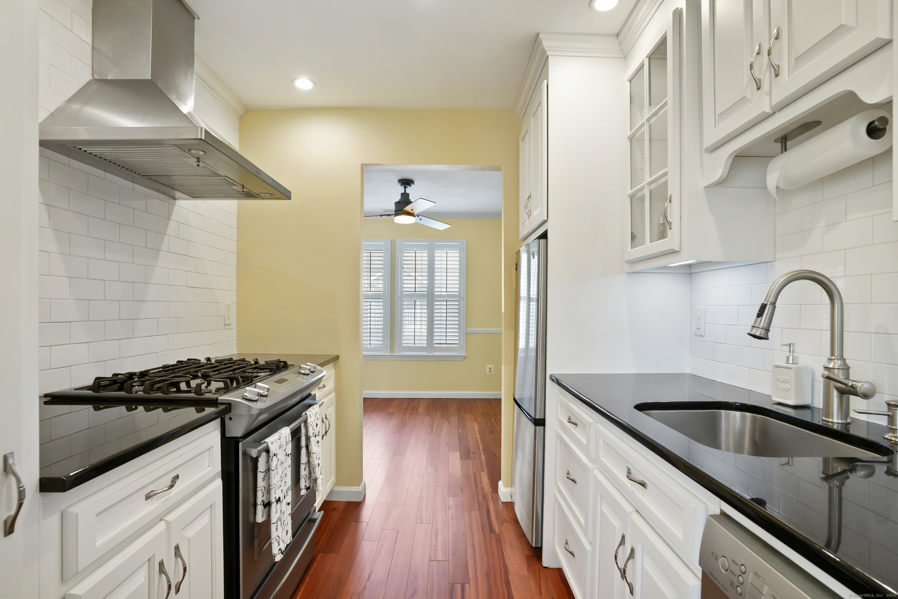 277 Mayfield Drive #277, Trumbull, Connecticut image 10