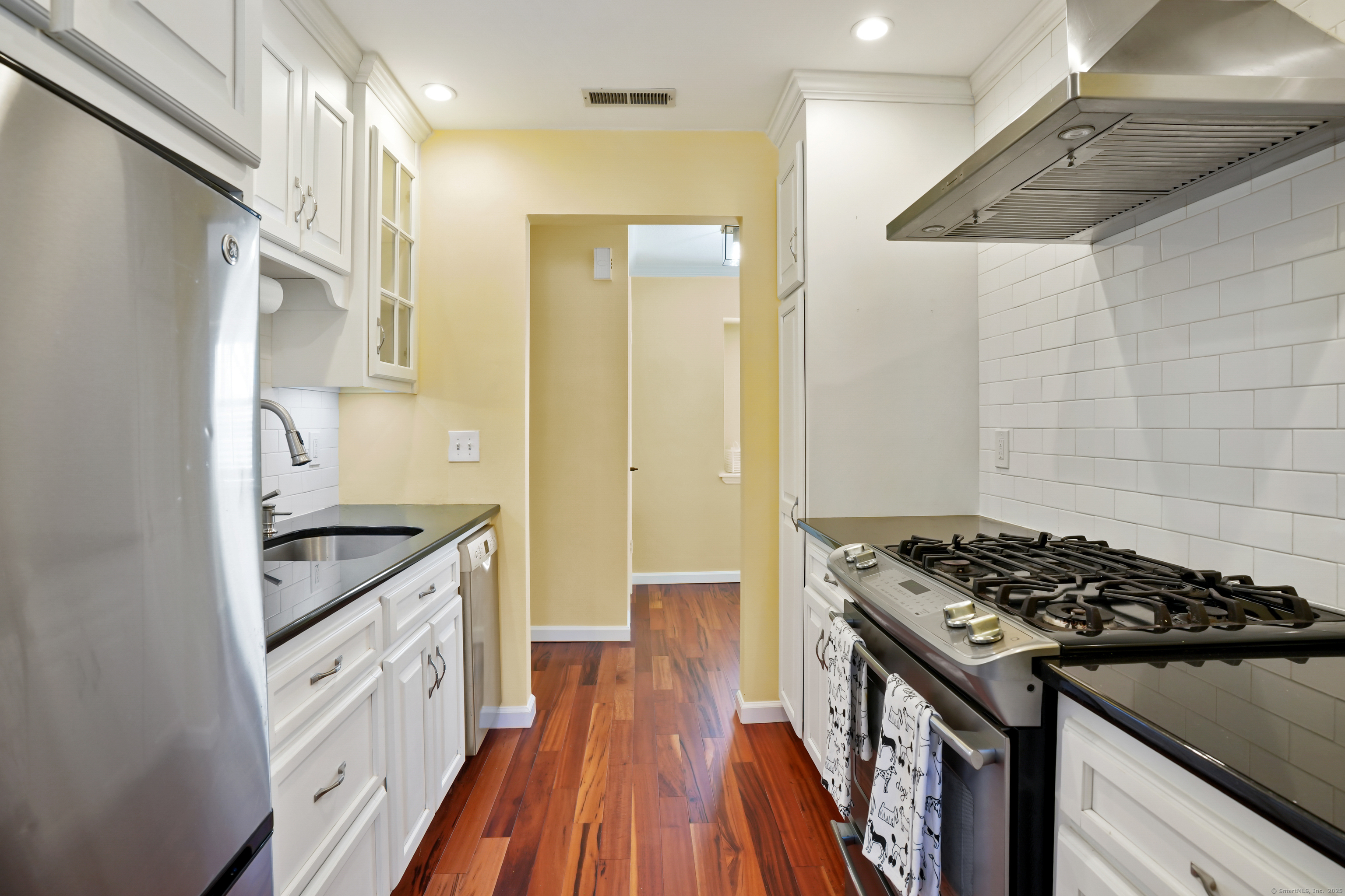 277 Mayfield Drive #277, Trumbull, Connecticut image 11