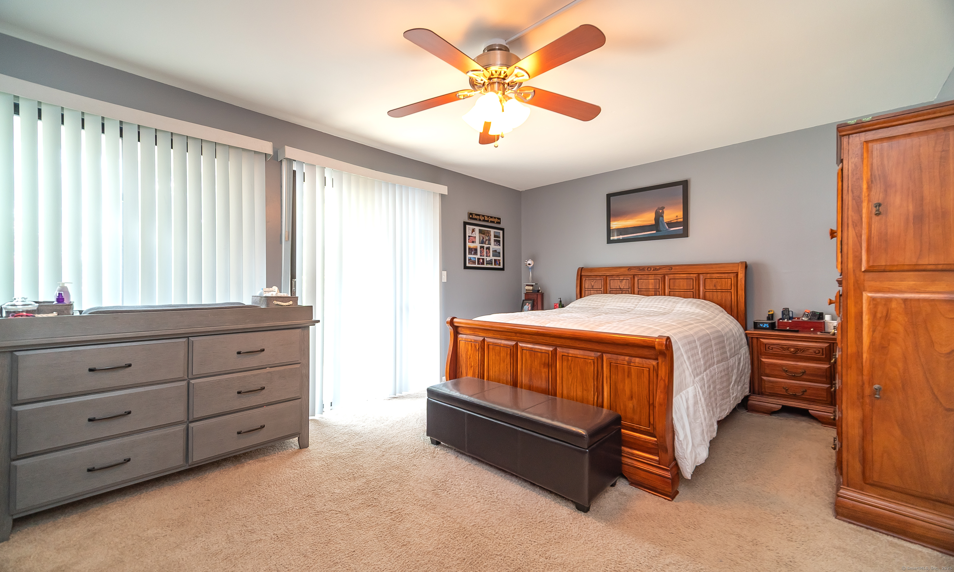 Cromwell, Connecticut 06416, United States, 2 Bedrooms Bedrooms, ,2 BathroomsBathrooms,Residential,Pending,214476