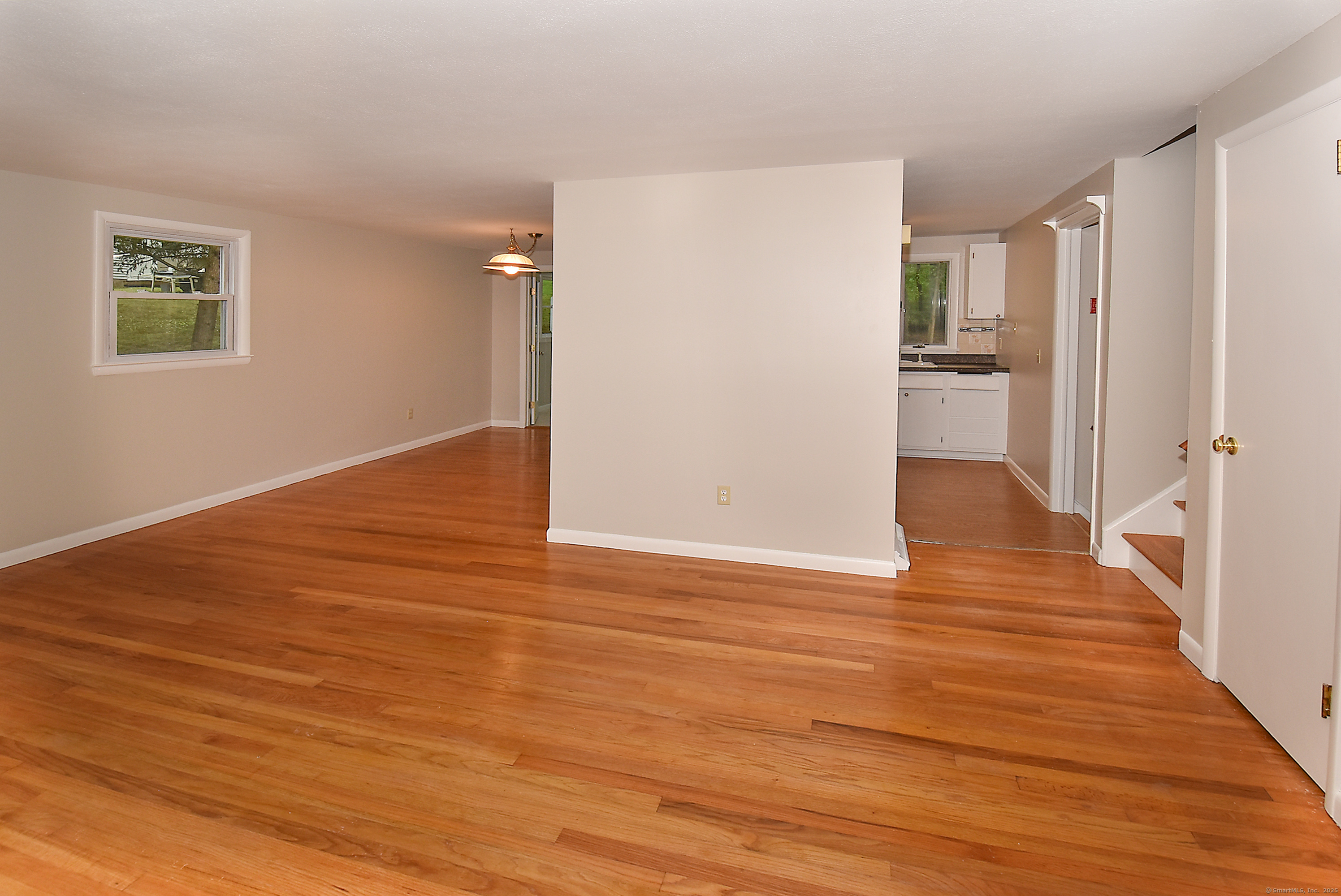15 Ahern Drive, South Windsor, Connecticut image 7