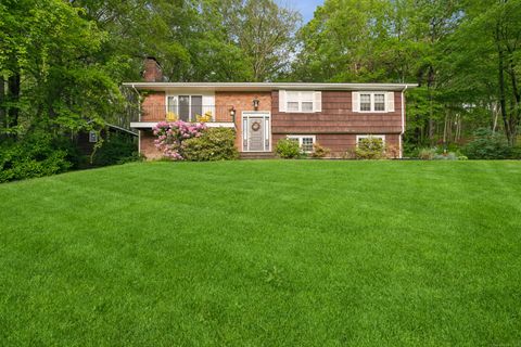 14 Button Road Shelton CT 06484