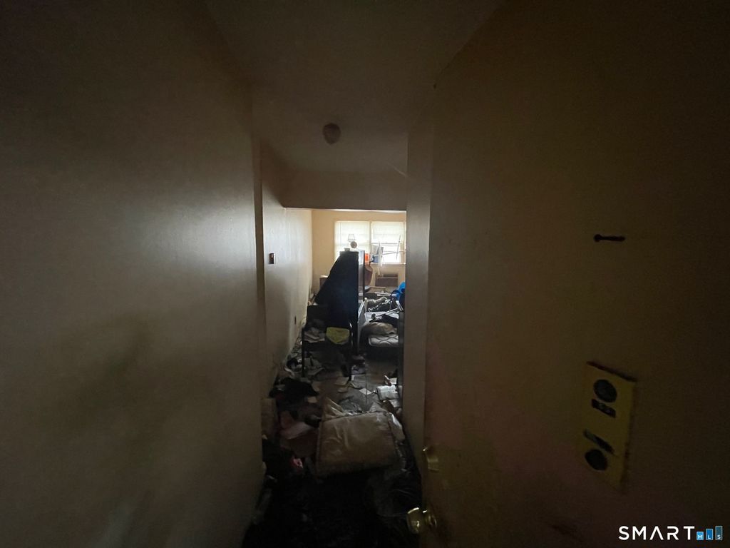 Photo of 304 Pine Rock Avenue #APT C2, Hamden, CT 06514 (MLS # 24146622)