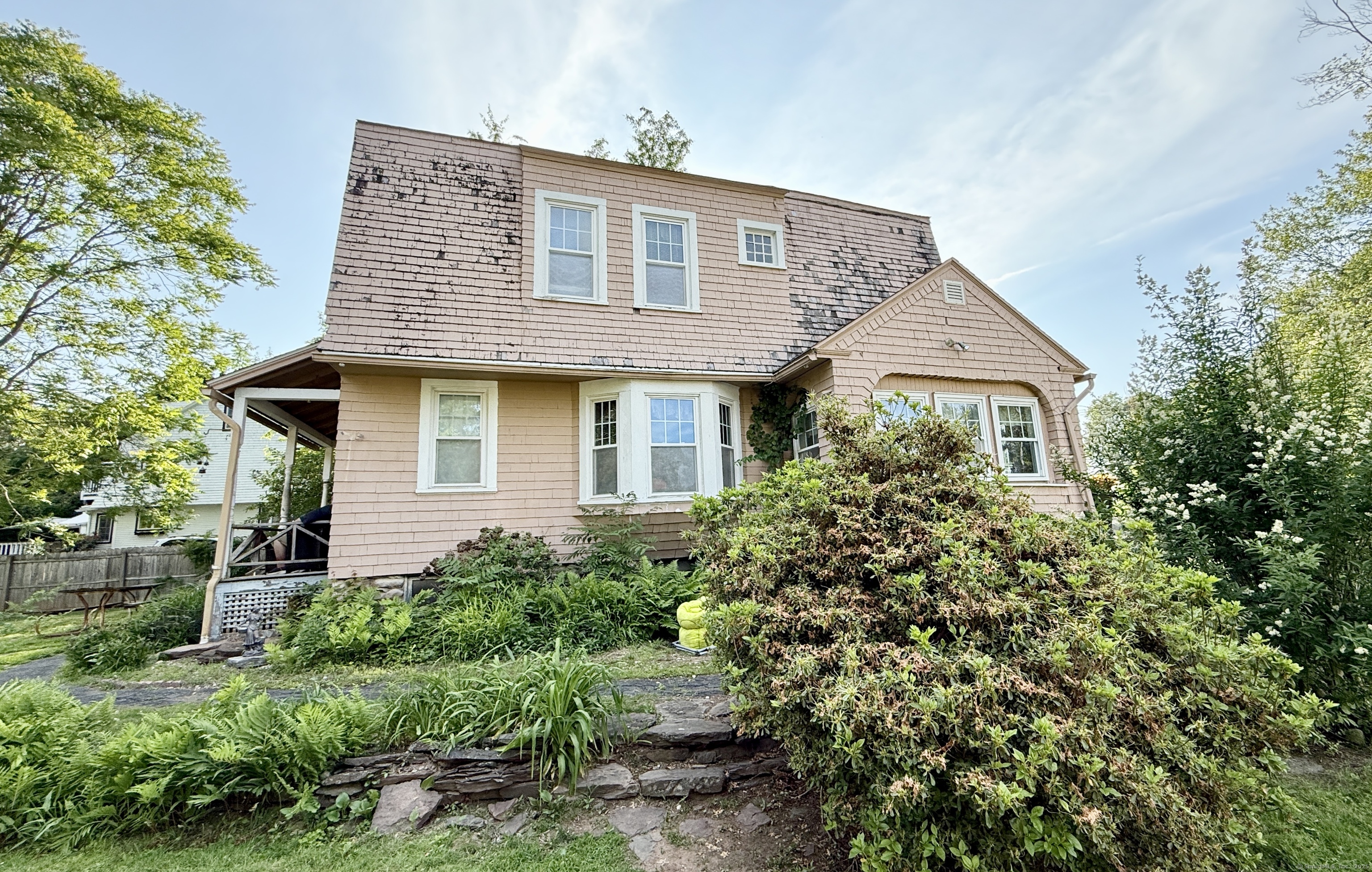 451 Robbins Avenue