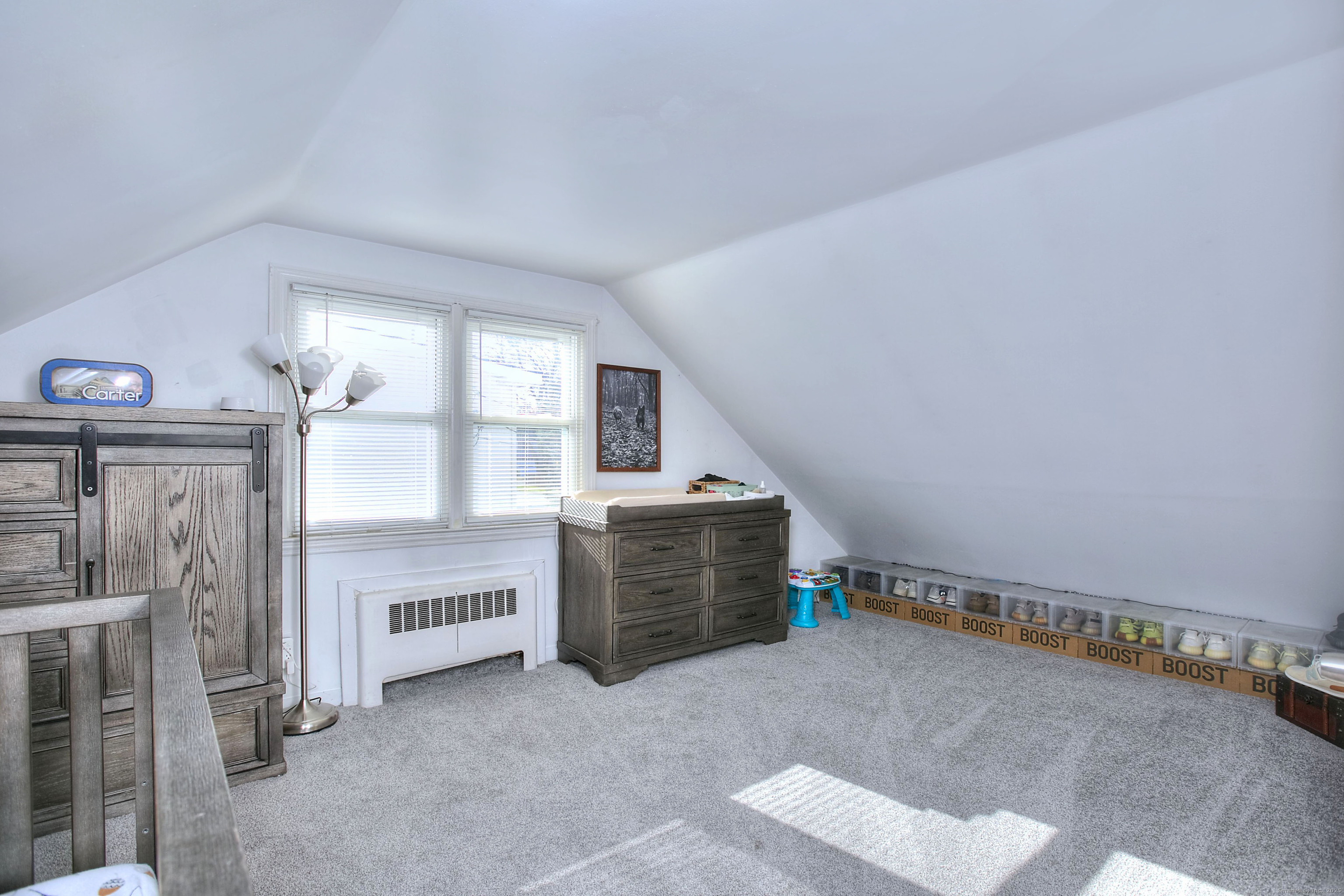 Fairfield, Connecticut 06825, United States, 4 Bedrooms Bedrooms, ,1 BathroomBathrooms,Residential,Active,248721