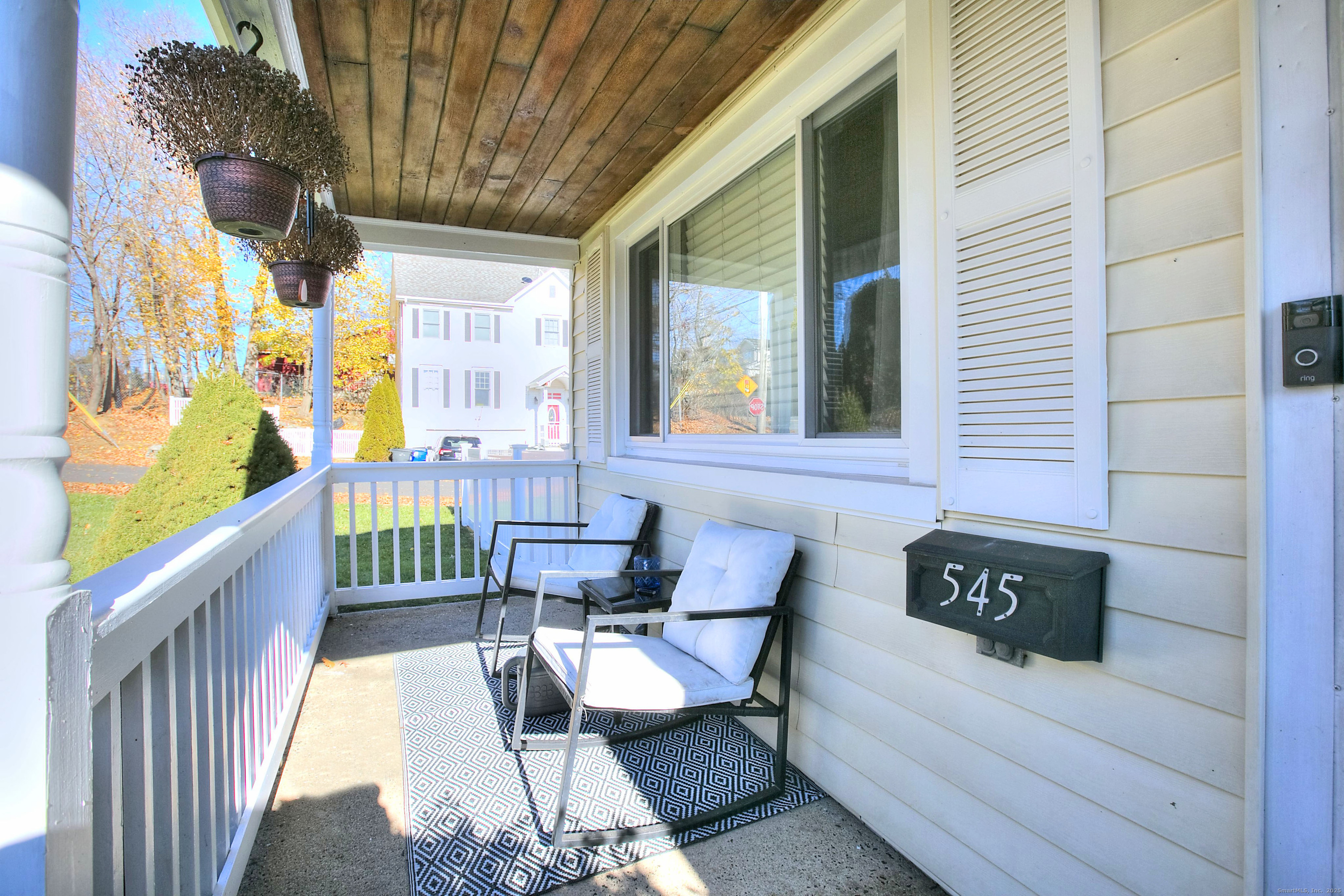 Fairfield, Connecticut 06825, United States, 4 Bedrooms Bedrooms, ,1 BathroomBathrooms,Residential,Active,248721