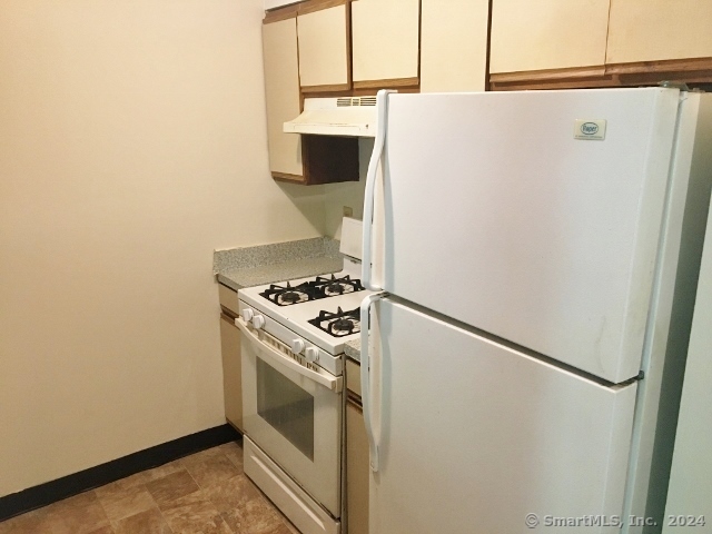 128 Derby Avenue #APT E, New Haven, Connecticut image 2