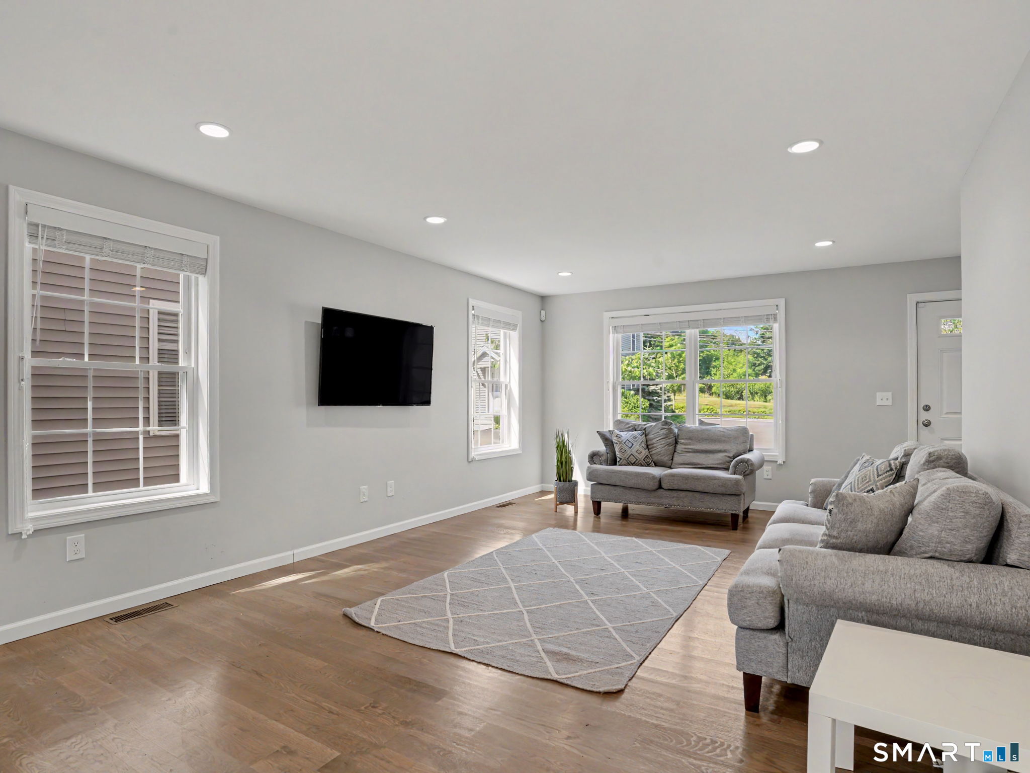 42 Chestnut Street 3