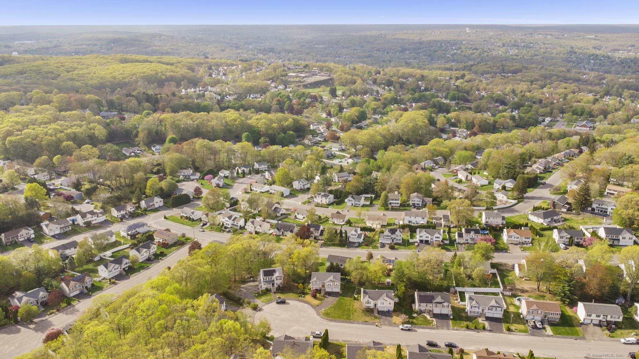 13 Woodcrest Drive, Waterbury, Connecticut image 37