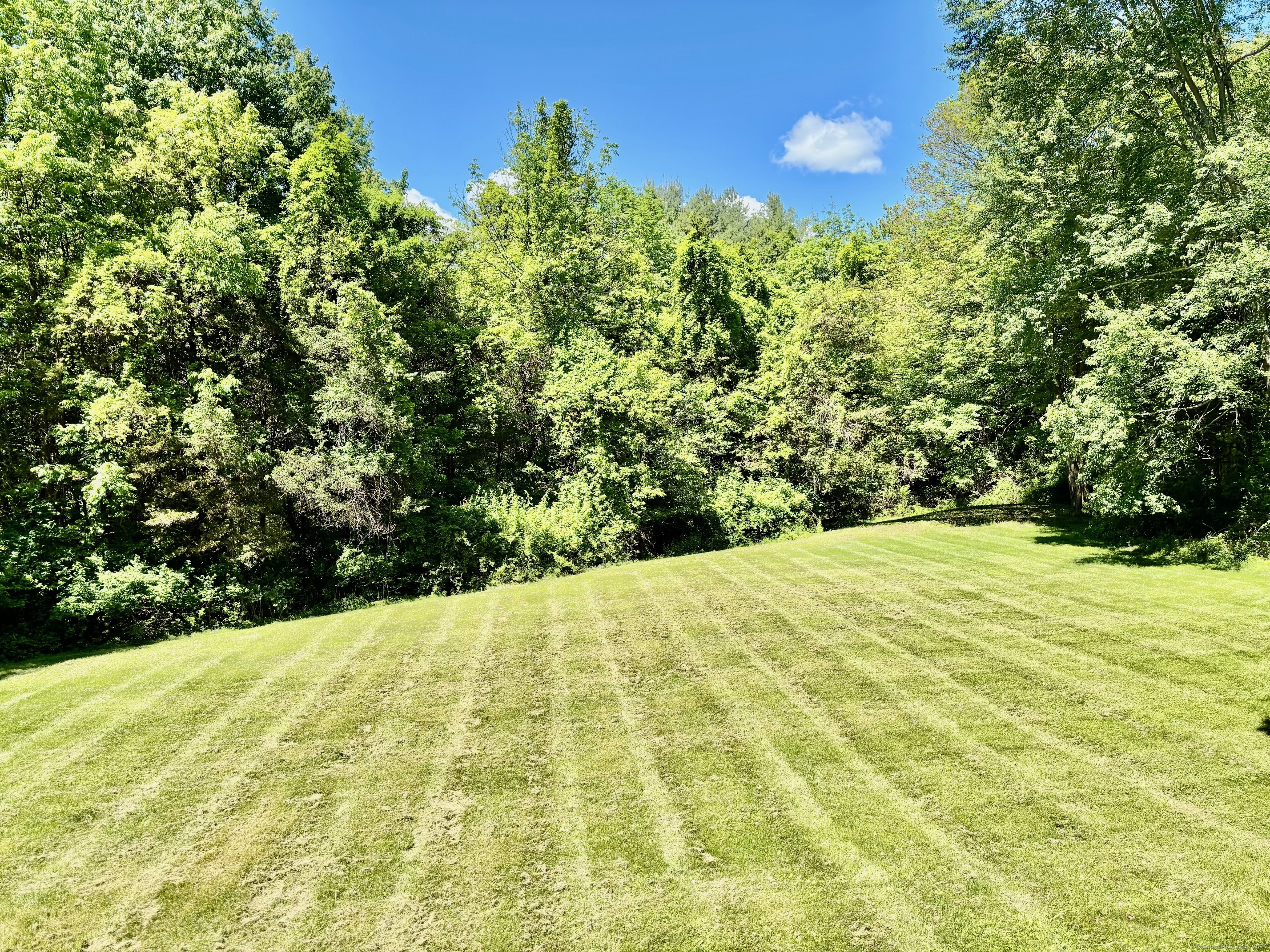 20 Old Hawleyville Road