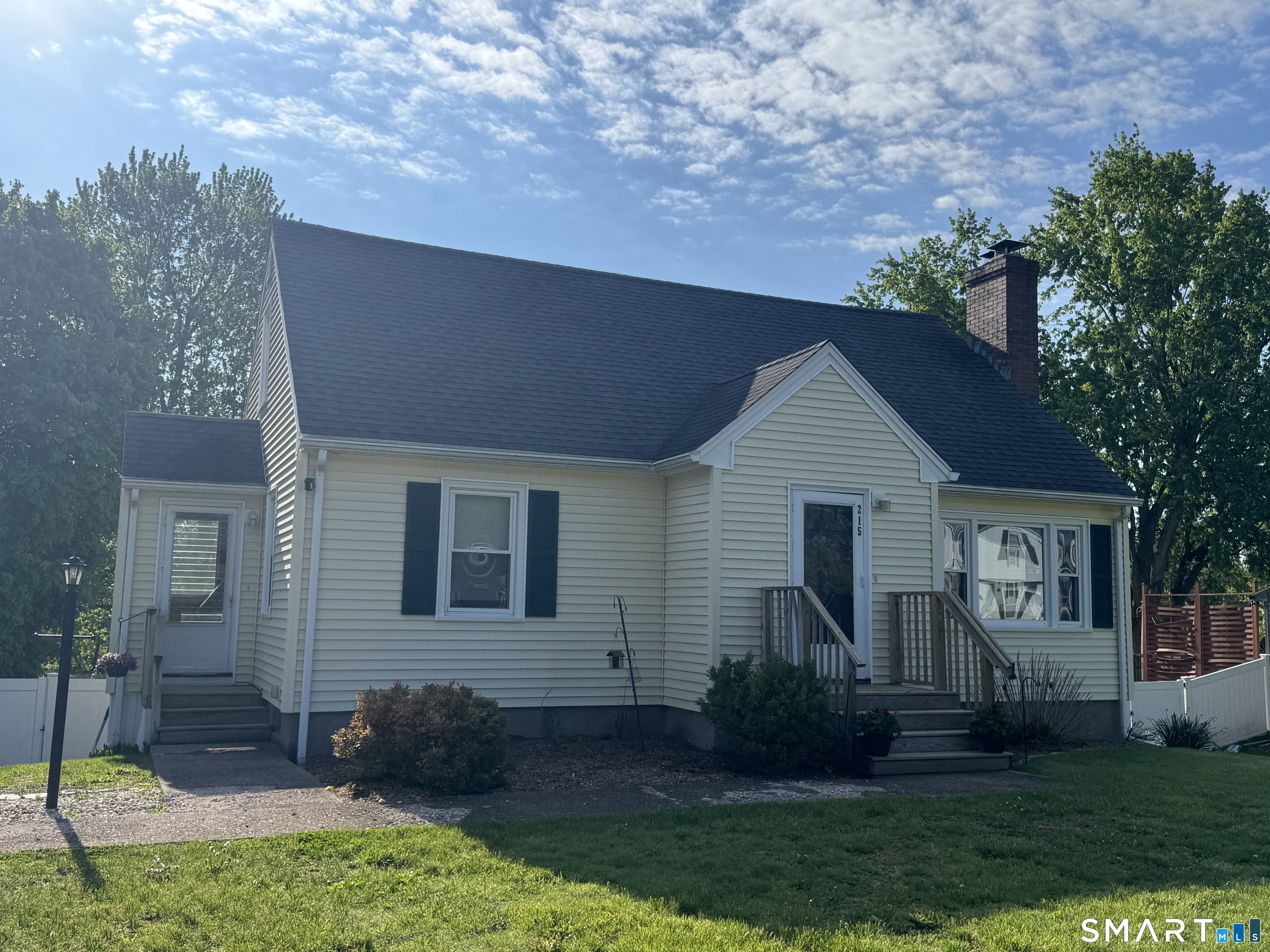 215 Pinney Street