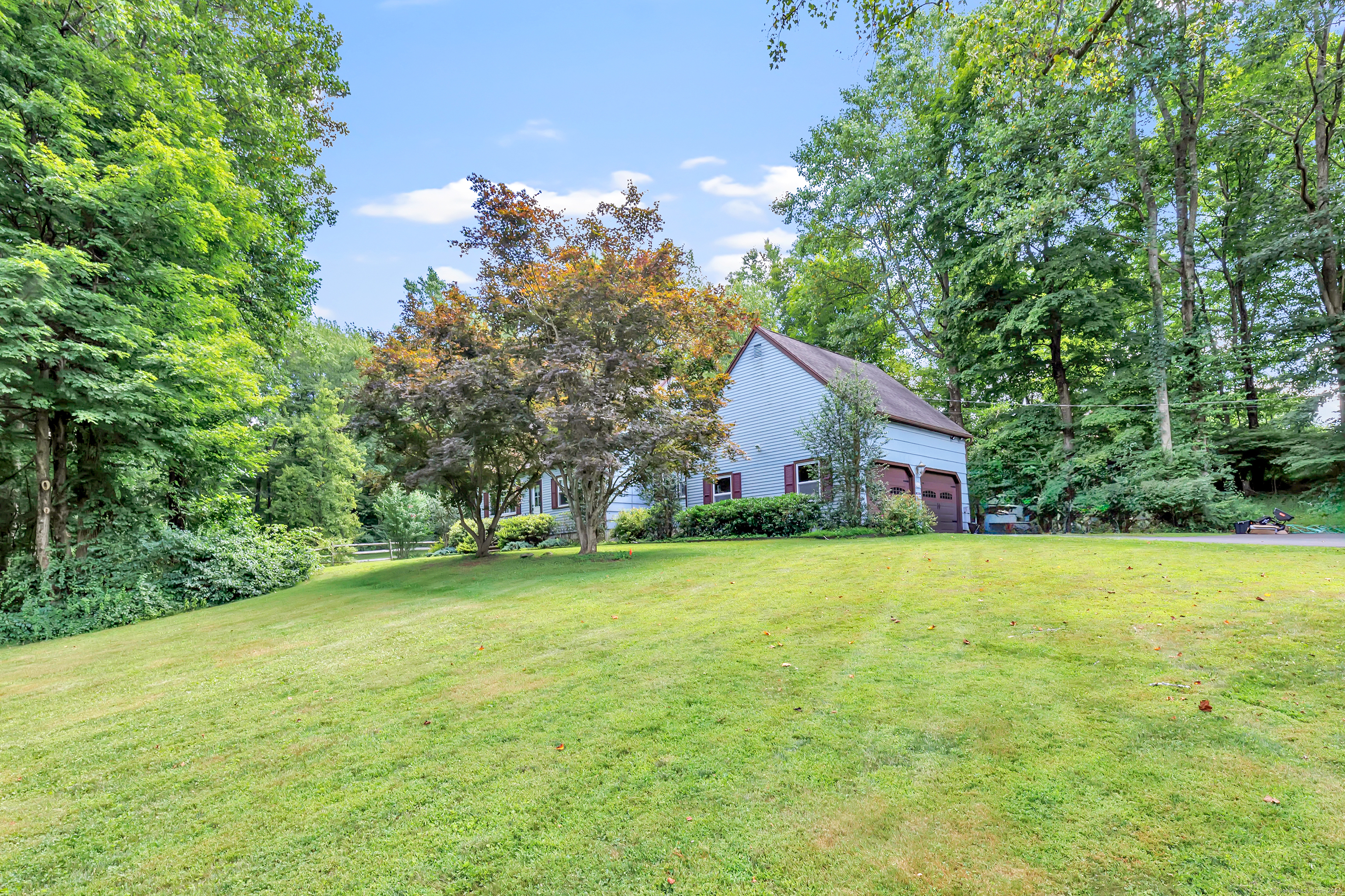2 Highland Road