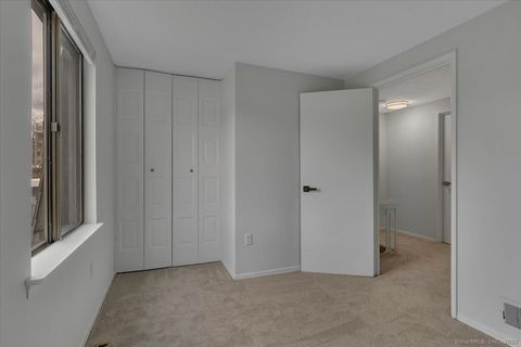 Tiny photo for 3 Trolley Crossing Lane #3, Middletown, CT 06457 (MLS # 24144872)