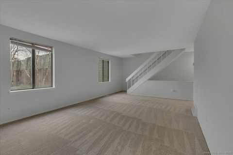 Tiny photo for 3 Trolley Crossing Lane #3, Middletown, CT 06457 (MLS # 24144872)