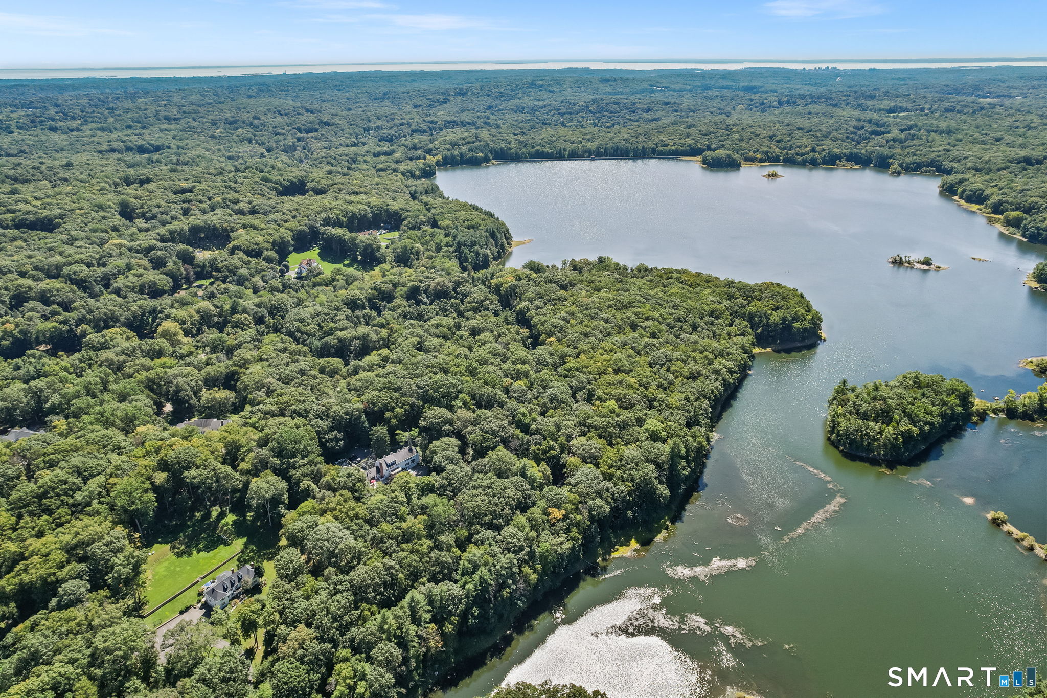 2141 Ponus Ridge