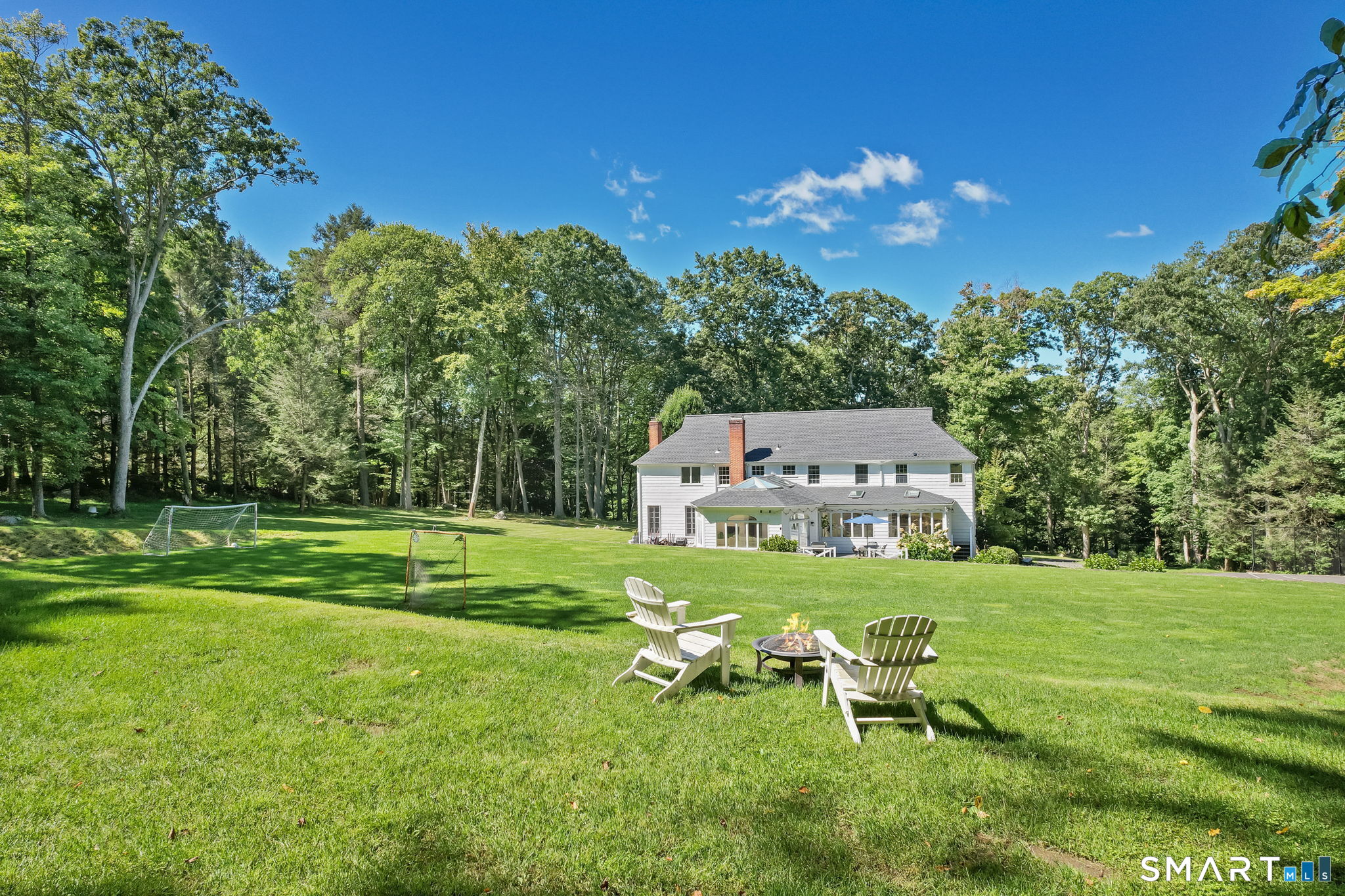 2141 Ponus Ridge
