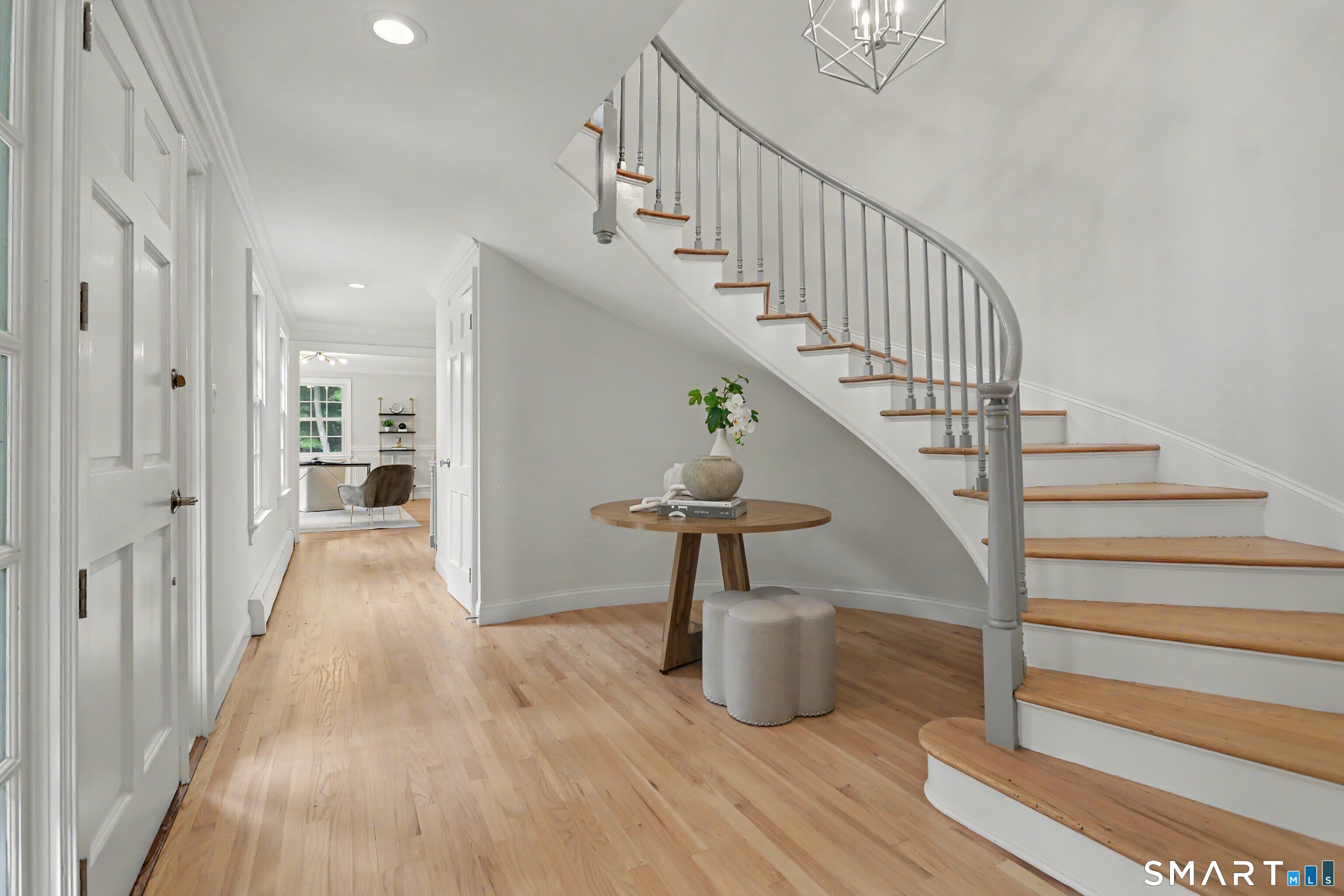 2141 Ponus Ridge