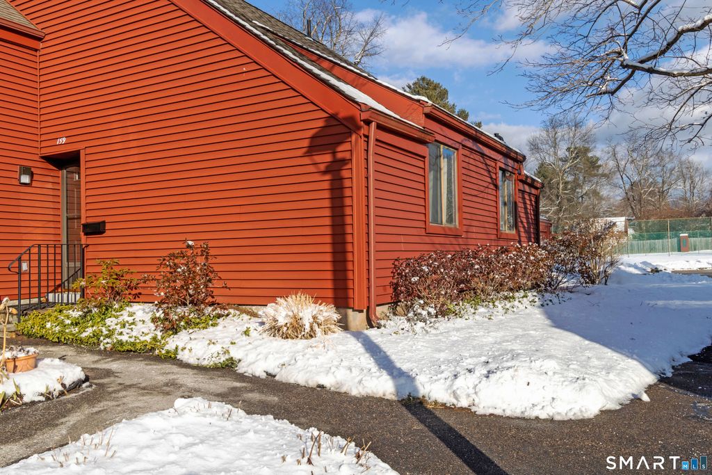 Photo of 159 Hollister Way N #159, Glastonbury, CT 06033 (MLS # 24150036)