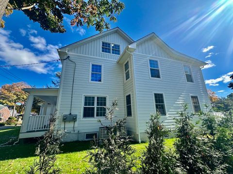 A home in New Canaan