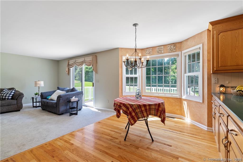 14 Mayflower Lane, Shelton, Connecticut image 8