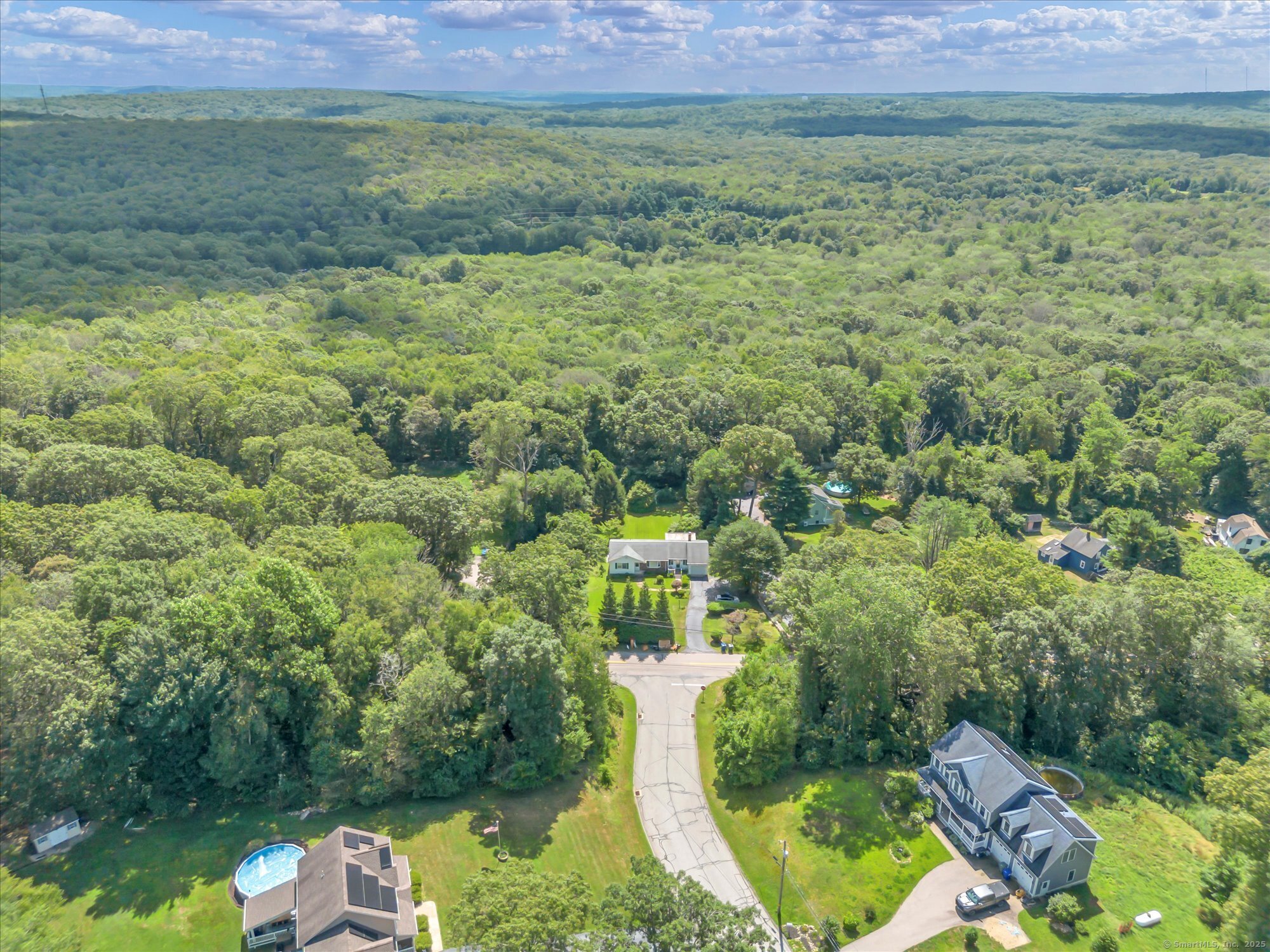 Ledyard, Connecticut 06339, United States, 3 Bedrooms Bedrooms, ,2 BathroomsBathrooms,Residential,Active,174379