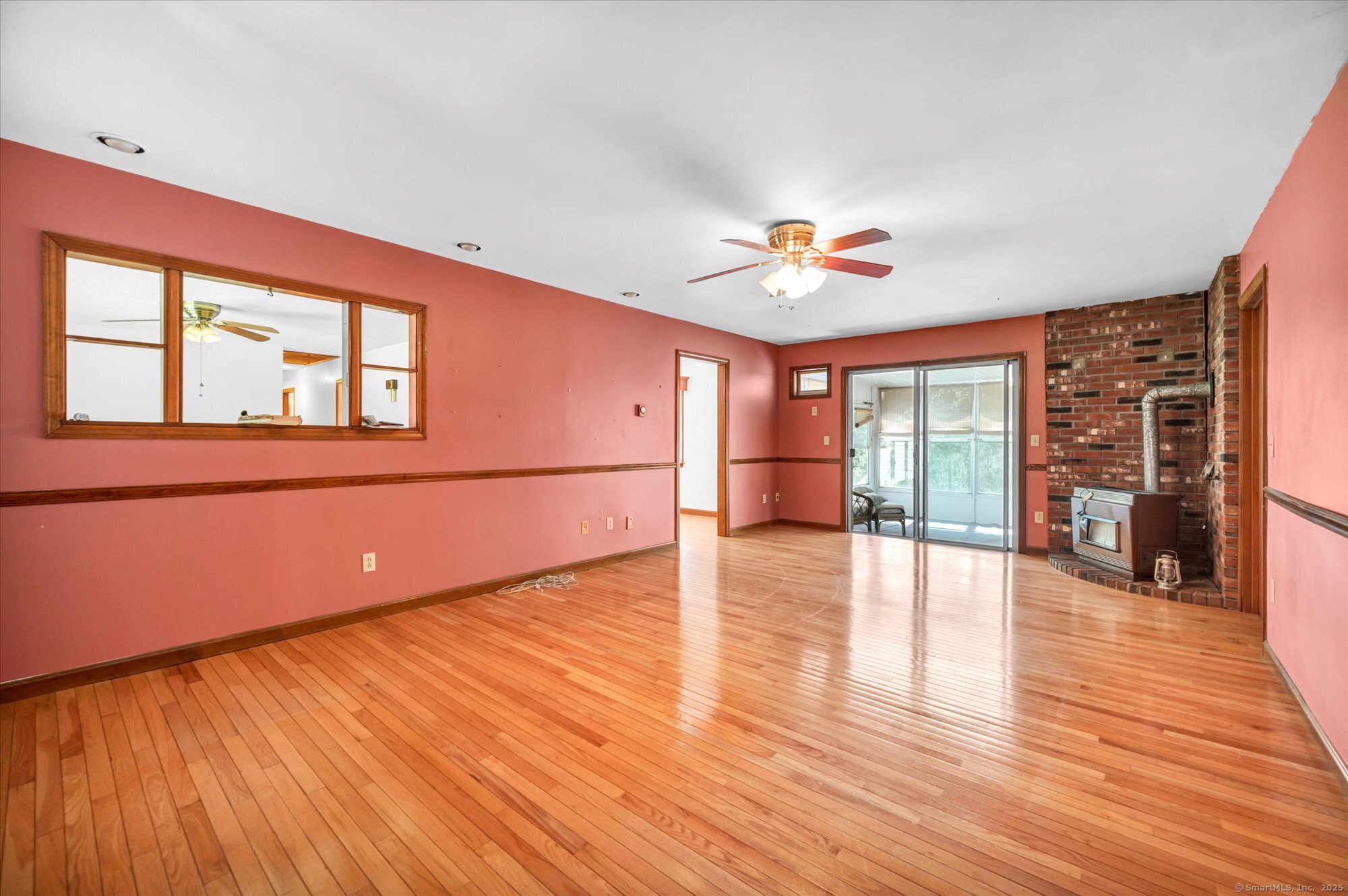 Ledyard, Connecticut 06339, United States, 3 Bedrooms Bedrooms, ,2 BathroomsBathrooms,Residential,Active,174379