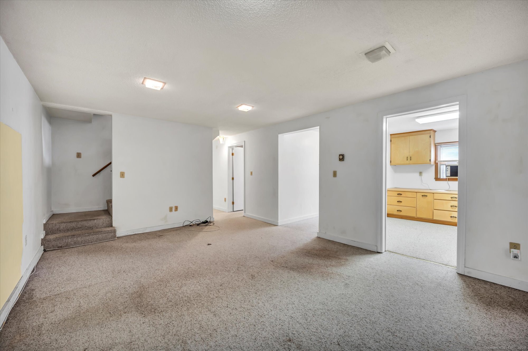 Ledyard, Connecticut 06339, United States, 3 Bedrooms Bedrooms, ,2 BathroomsBathrooms,Residential,Active,174379