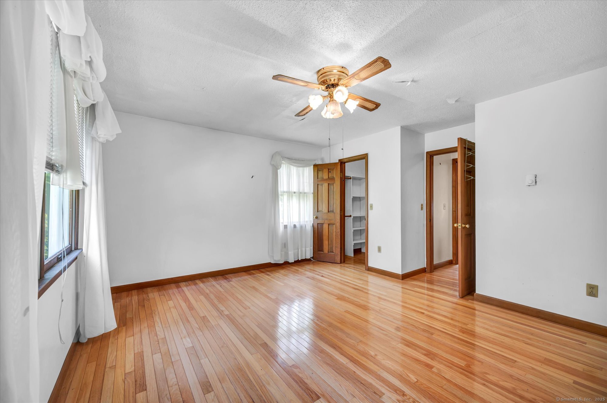 Ledyard, Connecticut 06339, United States, 3 Bedrooms Bedrooms, ,2 BathroomsBathrooms,Residential,Active,174379