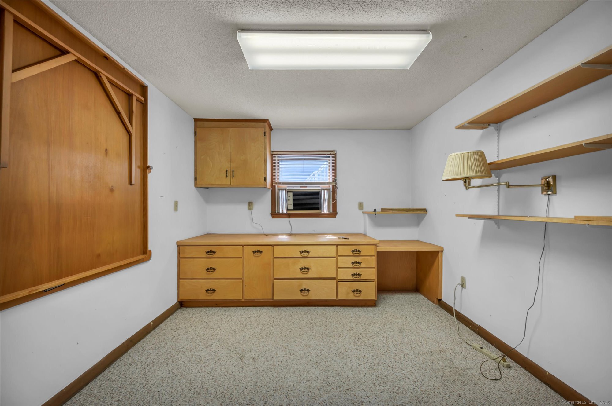 Ledyard, Connecticut 06339, United States, 3 Bedrooms Bedrooms, ,2 BathroomsBathrooms,Residential,Active,174379